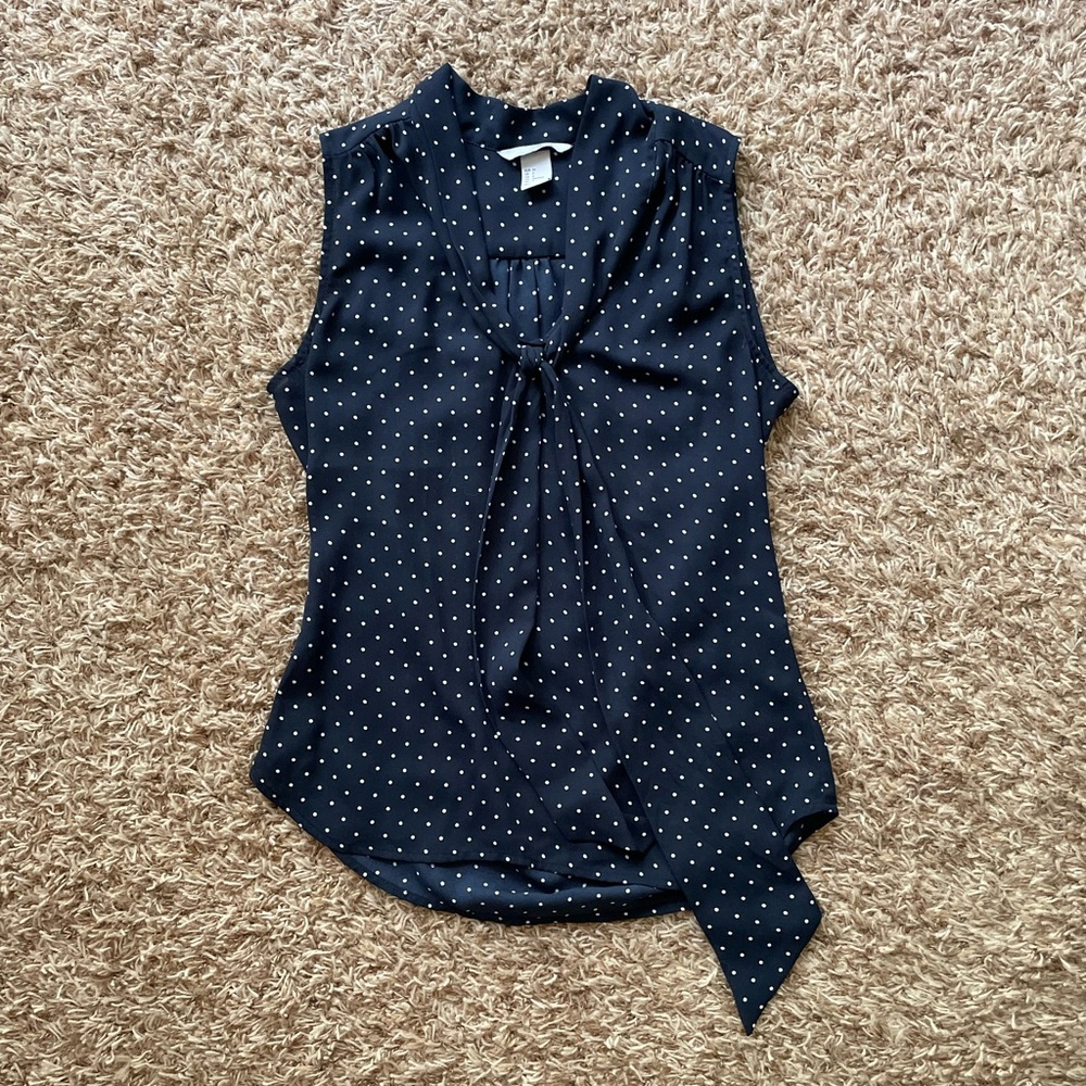 H&M Dark Blue Sleeveless Blouse with Dots